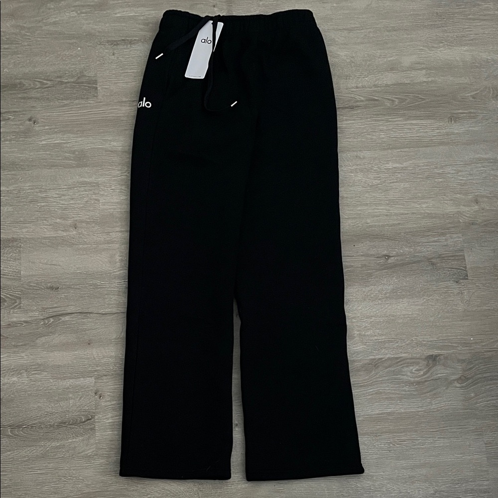 ALO Yoga Sweat Set
